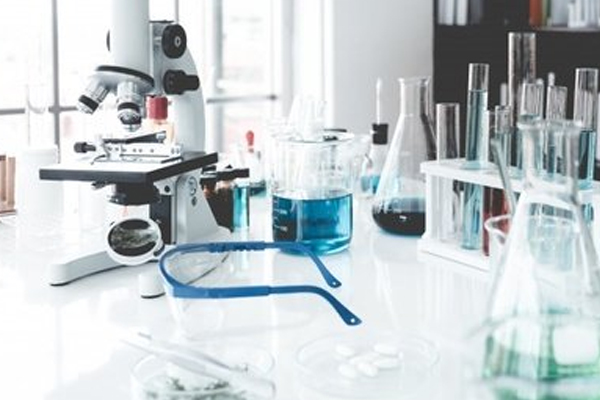 RFID智能試劑柜——助力?；饭芾碇悄芑D(zhuǎn)型