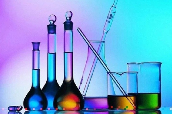 智能試劑柜成為實(shí)驗(yàn)室危化品存儲(chǔ)管理的得力助手