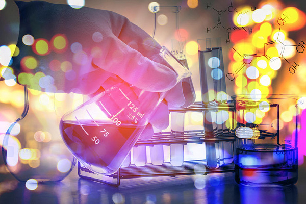 引進(jìn)RFID智能試劑柜助力智慧實驗室建設(shè)